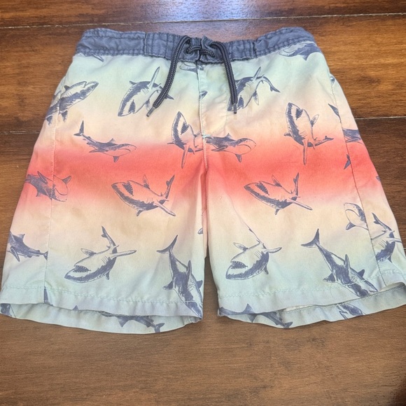 **Bundle** Kids Ocean-Themed Clothing Plus Joggers Size 5/6 - Picture 2 of 11